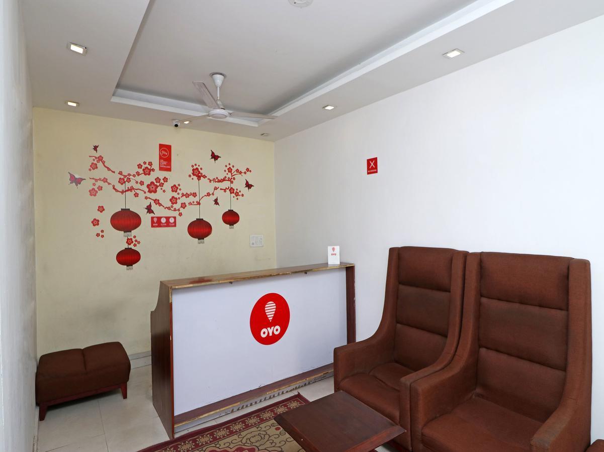 Oyo 12532 Hotel Broadway Inn New Delhi Exterior photo